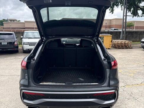 Used 2025 Audi Q5 Premium Plus w/ Premium Plus AWD/4WD image 5