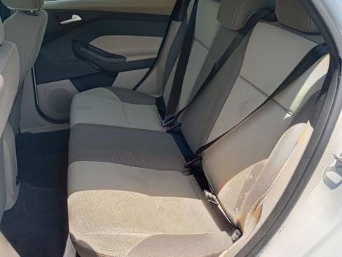 Used 2014 Ford Focus SE FWD image 16
