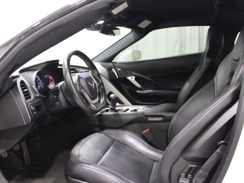 Used 2016 Chevrolet Corvette Stingray Coupe image 3