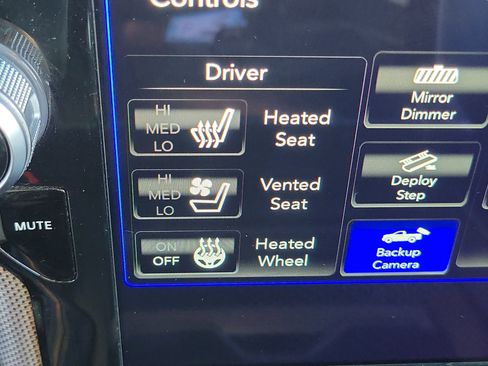 Used 2021 RAM 1500 Limited w/ Body Color Bumper Group image 24