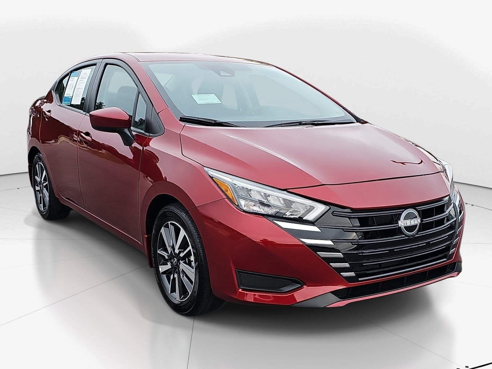Used 2025 Nissan Versa SV w/ Trunk Package FWD image 2