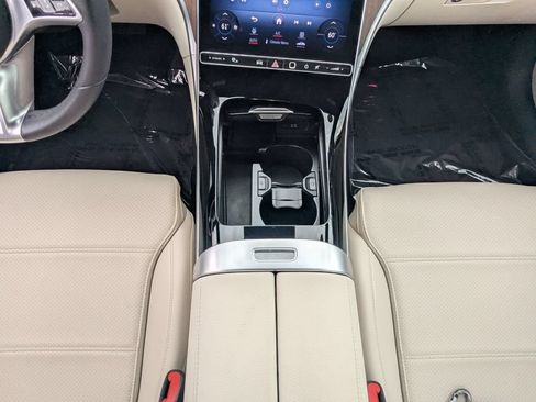 Certified 2024 Mercedes-Benz C 300 Sedan image 6