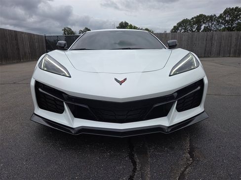 Used 2024 Chevrolet Corvette Z06 image 8