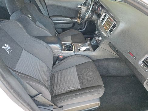 Used 2022 Dodge Charger Scat Pack w/ Driver Convenience Group RWD image 16