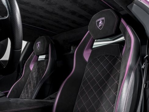 Used 2018 Lamborghini Aventador S image 19