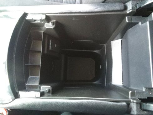 Used 2015 Ford Edge SEL image 17