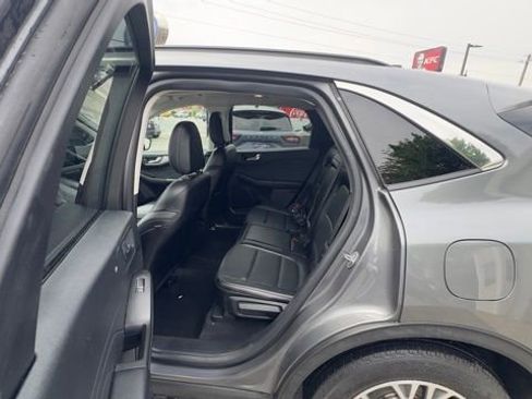 Certified 2022 Ford Escape SEL AWD/4WD image 17