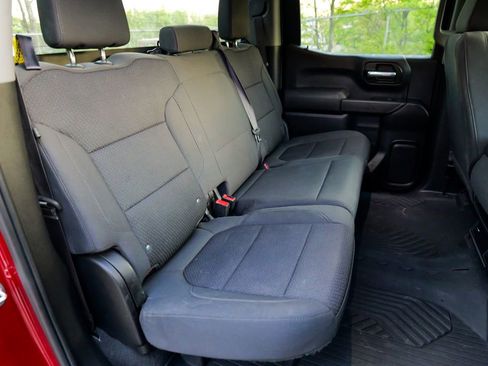 Used 2021 Chevrolet Silverado 1500 Custom Trail Boss AWD/4WD image 34