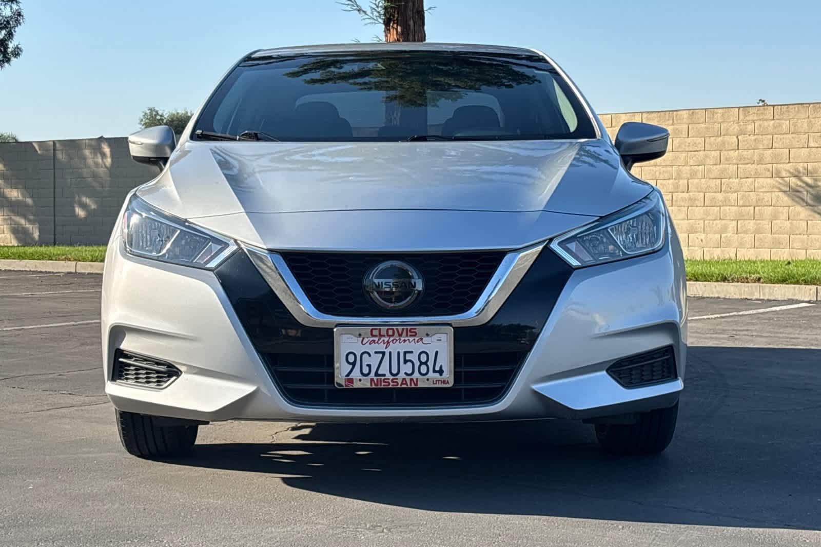 Used 2020 Nissan Versa SV FWD image 11