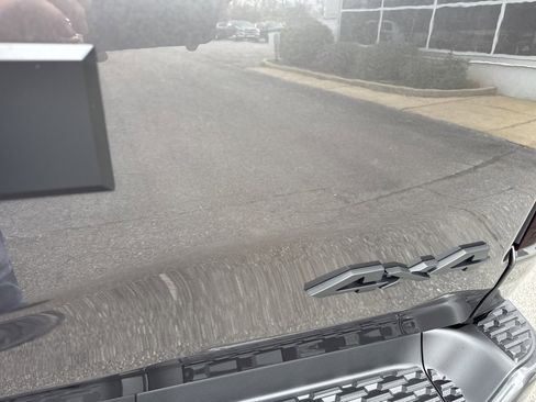 New 2026 RAM 1500 Laramie w/ Night Edition image 39