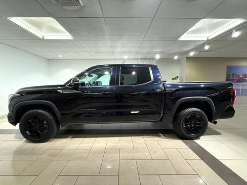 Used 2023 Toyota Tundra SR5 w/ SR5 Premium Package image 2