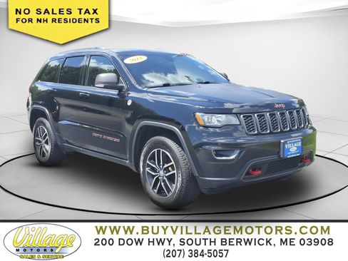 Used 2018 Jeep Grand Cherokee Trailhawk AWD/4WD image 1