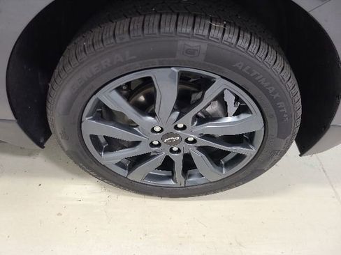 Used 2023 Chevrolet Equinox RS w/ LPO, Floor Liner Package AWD/4WD image 35