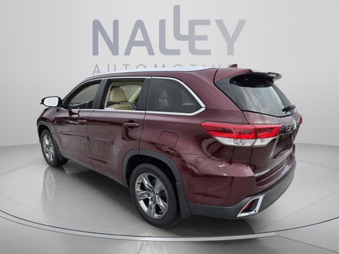 Used 2017 Toyota Highlander Limited Platinum AWD/4WD image 3