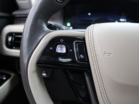 Used 2020 Lincoln Aviator Reserve w/ Equipment Group 201A image 42