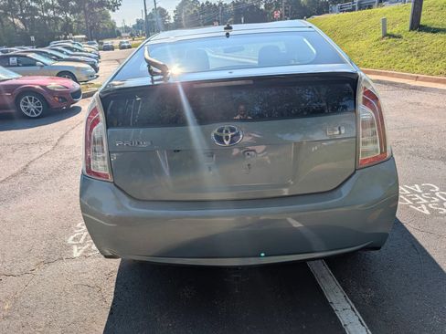 Used 2014 Toyota Prius Three FWD image 4