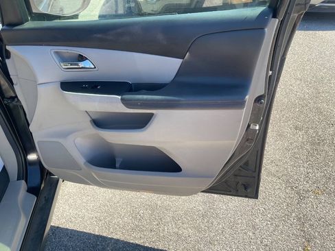 Used 2014 Honda Odyssey EX-L image 32