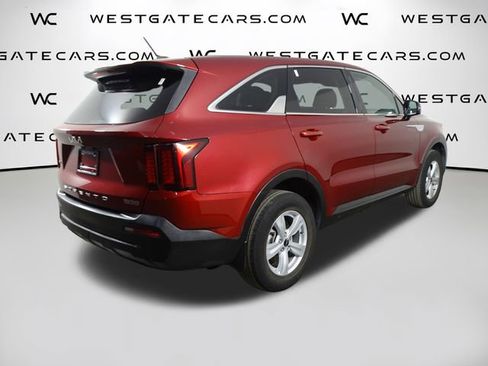 Used 2022 Kia Sorento LX image 44