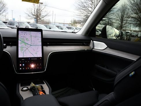 Used 2025 Volvo EX90 Ultra image 19