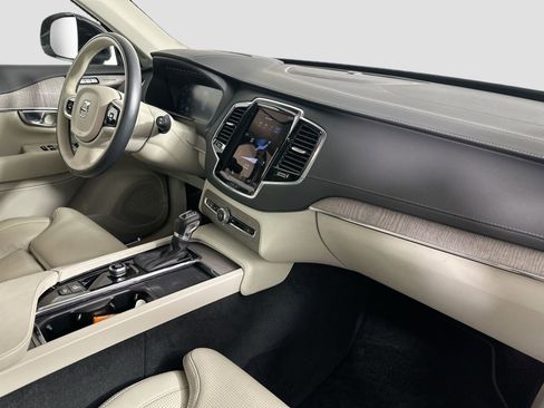 Certified 2022 Volvo XC90 T6 Inscription w/ Advanced Package image 32