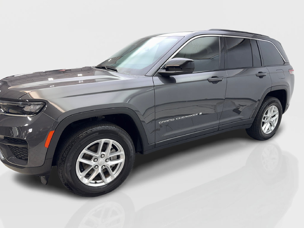 Used 2025 Jeep Grand Cherokee Laredo X AWD/4WD image 12