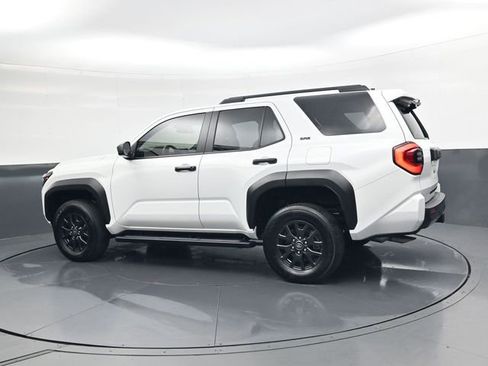 Used 2025 Toyota 4Runner SR5 image 6