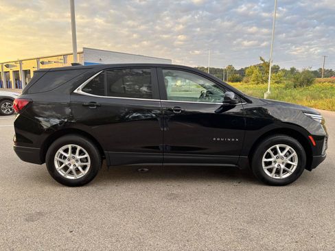 Used 2024 Chevrolet Equinox LT w/ LPO, Floor Liner Package AWD/4WD image 4