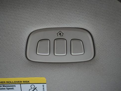 Used 2023 Ford Expedition Max XLT image 37