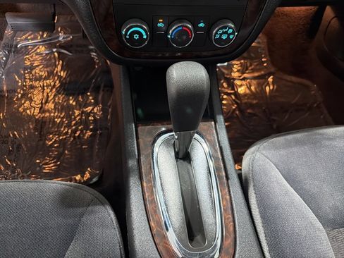 Used 2014 Chevrolet Impala Limited LS FWD image 26