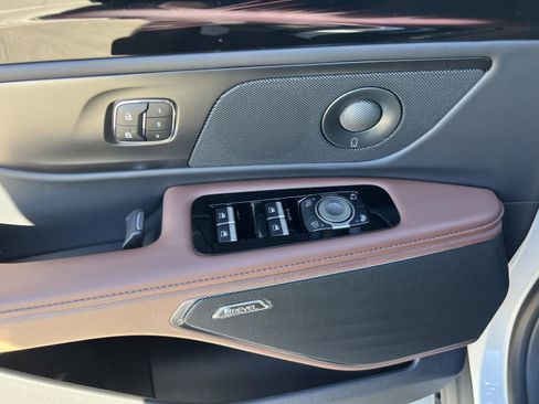 New 2026 Lincoln Nautilus Reserve image 26