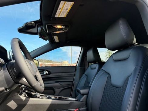 New 2026 Jeep Compass Latitude AWD/4WD image 27