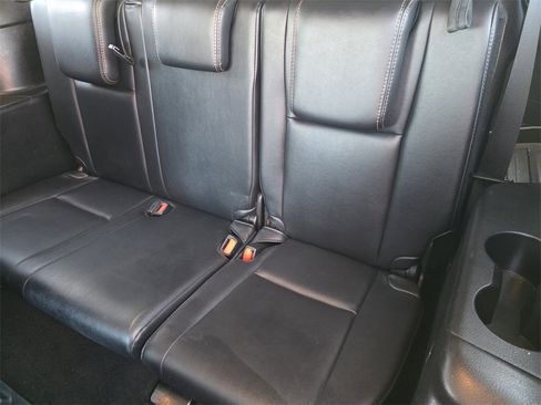 Used 2017 Toyota Highlander Limited Platinum image 22