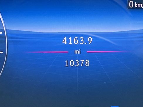 Used 2025 Mercedes-Benz GLC 350e 4MATIC image 22