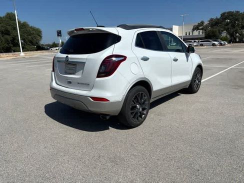 Used 2019 Buick Encore Sport Touring FWD image 5