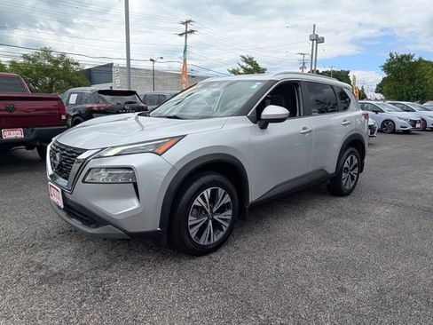 Used 2023 Nissan Rogue SV w/ SV Premium B Package FWD image 7