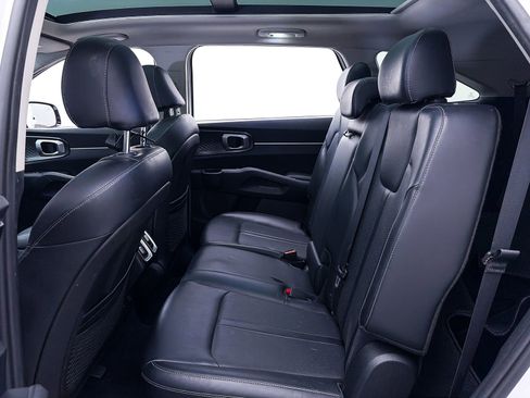 Used 2021 Kia Sorento S w/ Panoramic Sunroof Package image 37