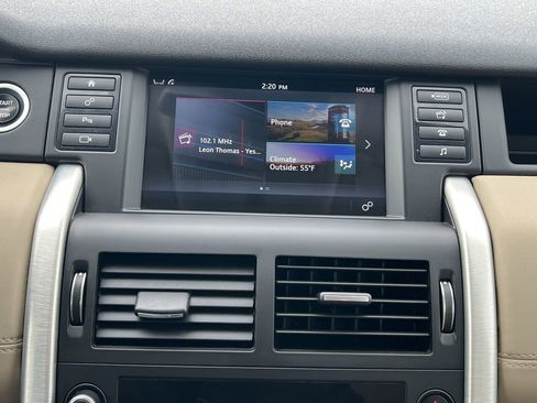 Used 2016 Land Rover Discovery Sport HSE image 6