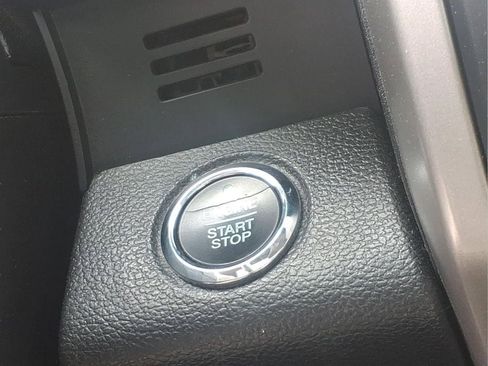 Used 2018 Ford F150 Lariat w/ Equipment Group 502A Luxury AWD/4WD image 22