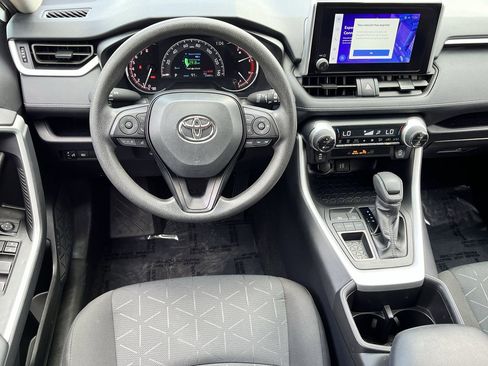 Used 2025 Toyota RAV4 XLE FWD image 15