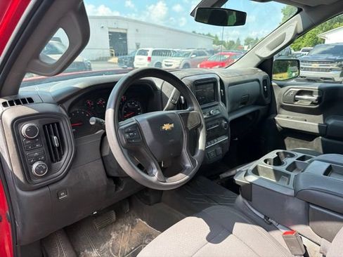 Used 2020 Chevrolet Silverado 1500 Custom w/ Custom Value Package AWD/4WD image 18