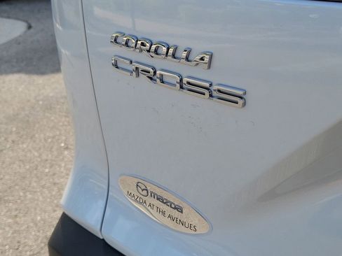 Used 2025 Toyota Corolla Cross L FWD image 7