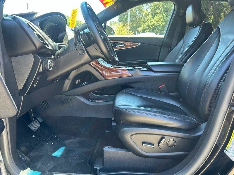 Used 2016 Lincoln MKX Select FWD image 6