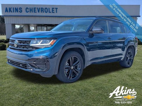Used 2023 Volkswagen Atlas SEL R-Line AWD/4WD image 8