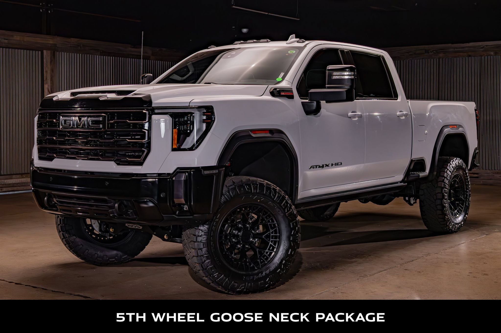 Used 2024 GMC Sierra 2500 AT4X AWD/4WD image 5