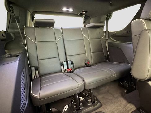 New 2026 Cadillac Escalade Luxury AWD/4WD image 24