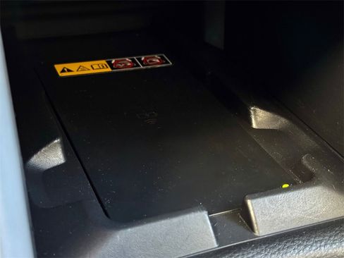 Certified 2024 Toyota Corolla Cross XSE image 35