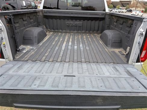 Used 2019 GMC Sierra 1500 SLT w/ SLT Premium Package image 33