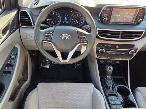 Used 2019 Hyundai Tucson SE image 14