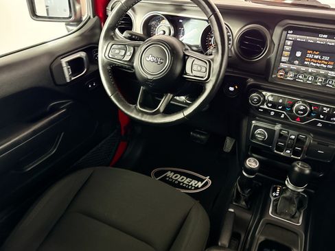 Used 2022 Jeep Wrangler Unlimited Sport AWD/4WD image 27