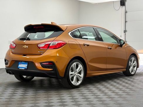 Used 2017 Chevrolet Cruze Premier w/ RS Package FWD image 8